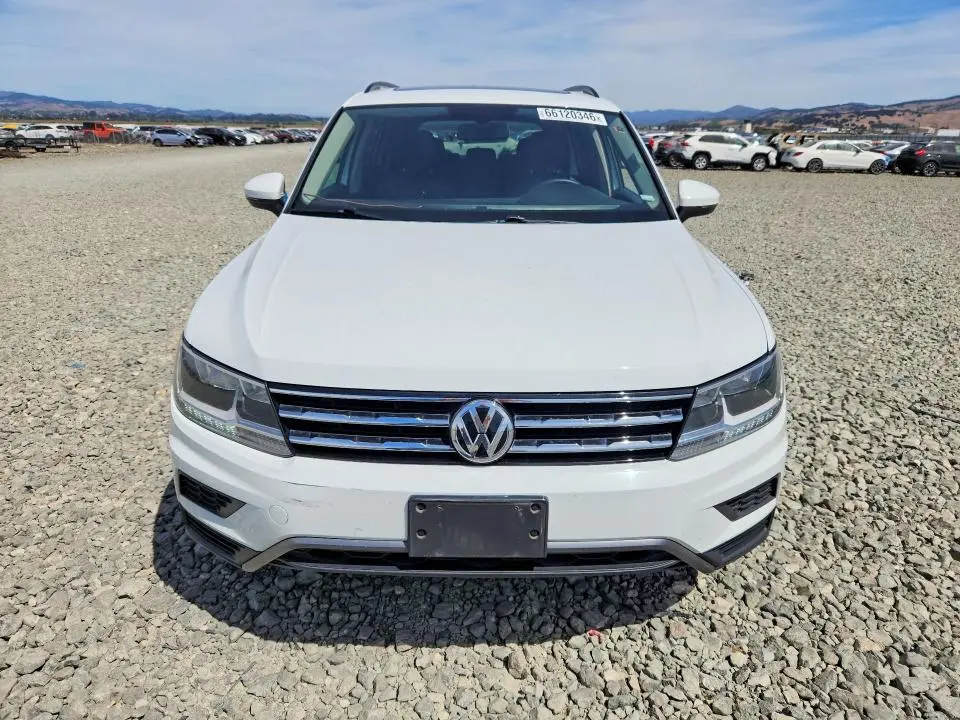2020 VOLKSWAGEN TIGUAN SE  