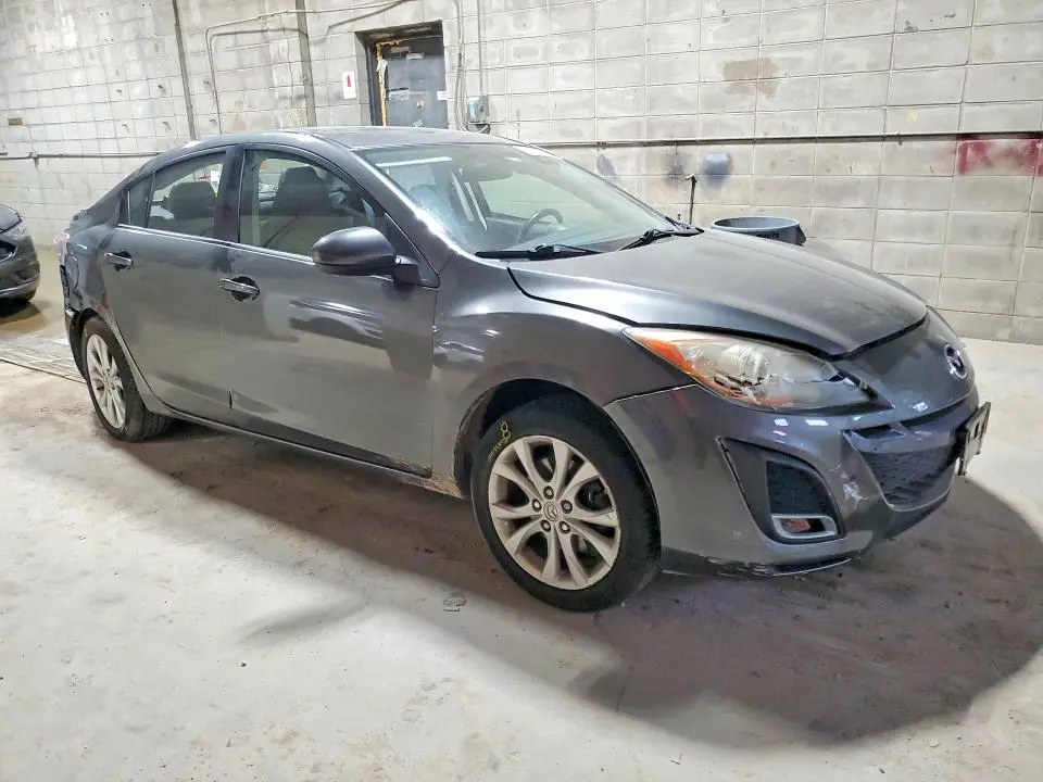 2011 MAZDA 3 S  