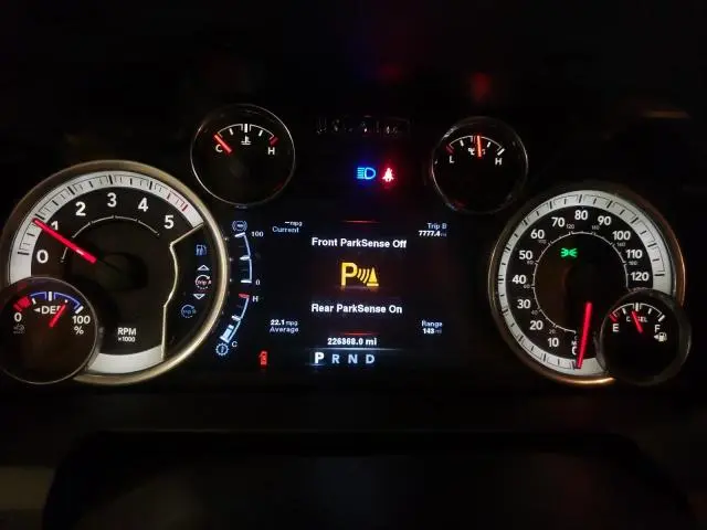 2014 RAM 1500 SLT  