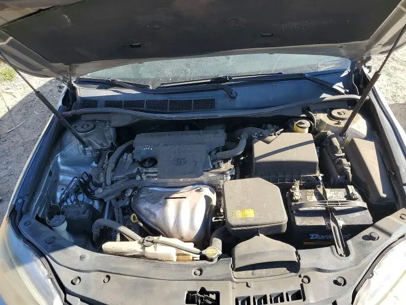 2015 TOYOTA CAMRY SE  