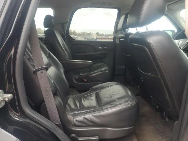 2010 CADILLAC ESCALADE PREMIUM  