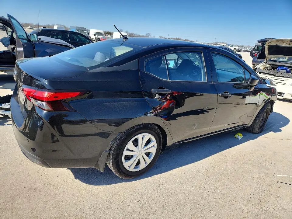 2020 NISSAN VERSA S  