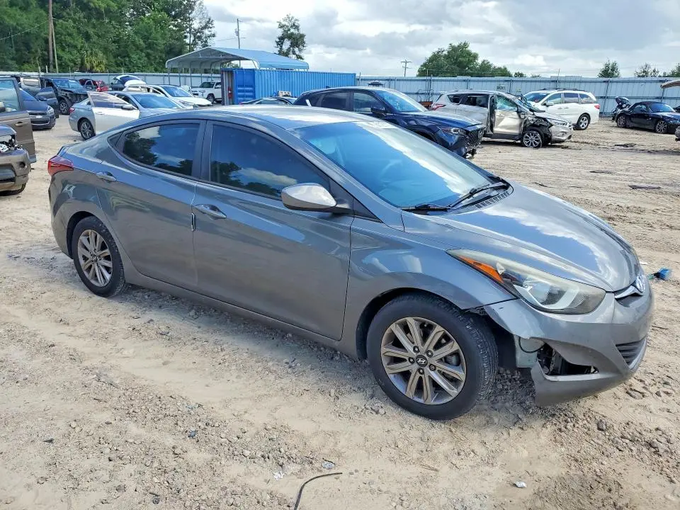 2014 HYUNDAI ELANTRA SE  