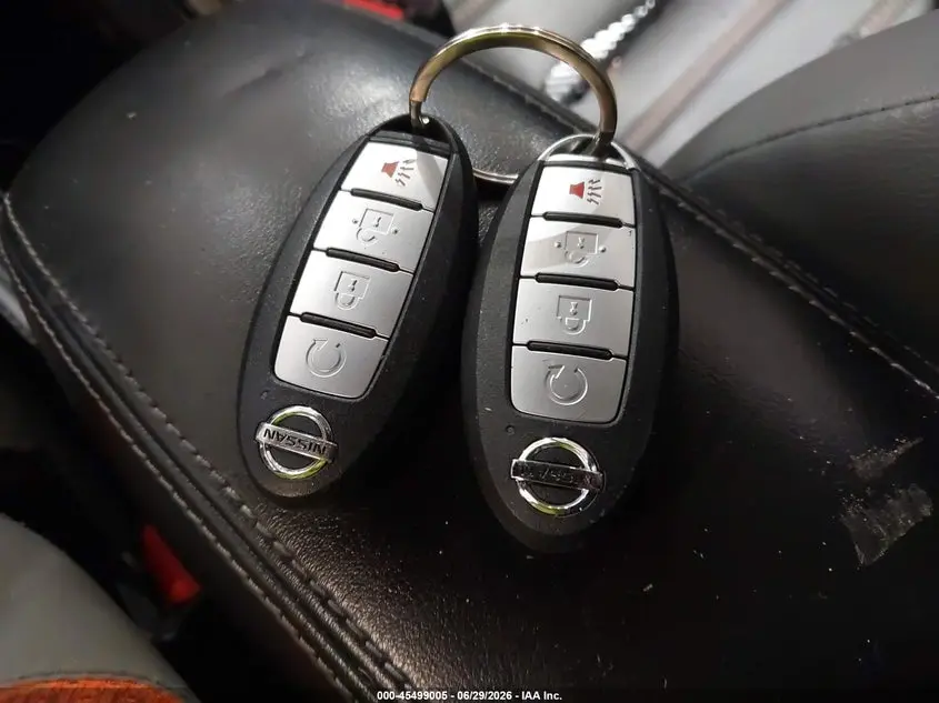 2021 NISSAN KICKS SR XTRONIC CVT