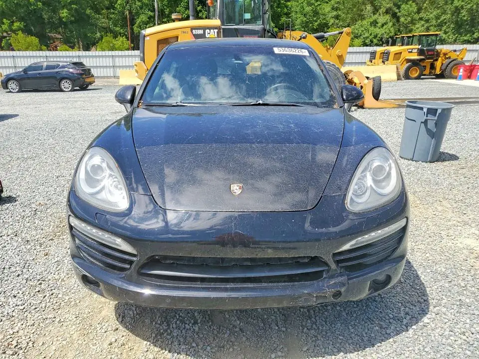 2013 PORSCHE CAYENNE   