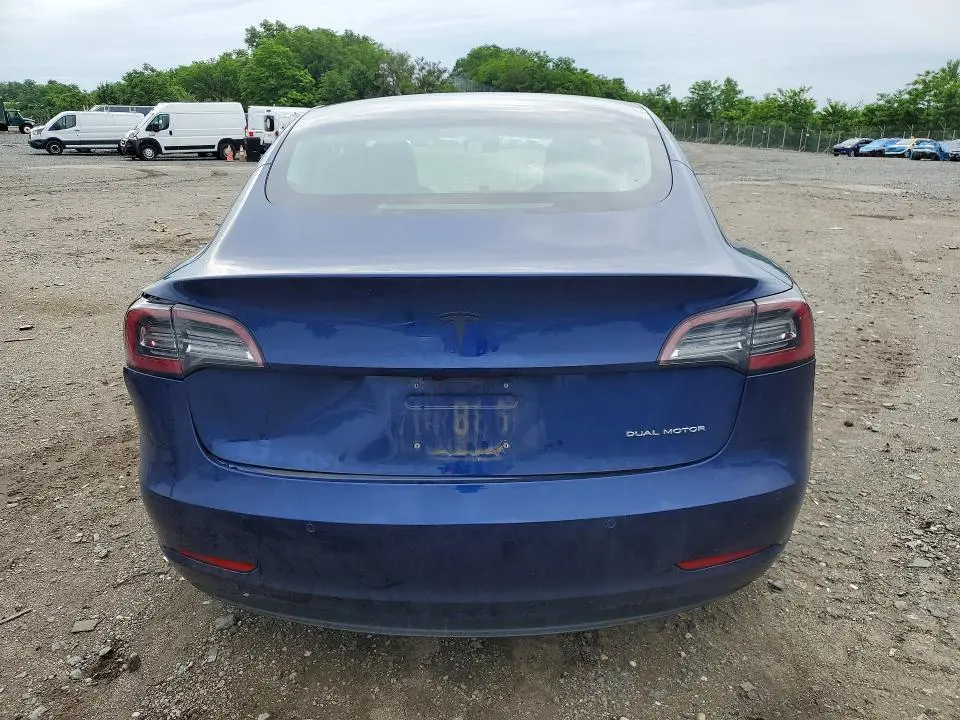 2018 TESLA MODEL 3   