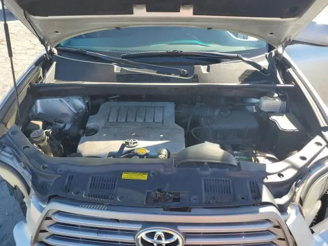 2010 TOYOTA HIGHLANDER SE  