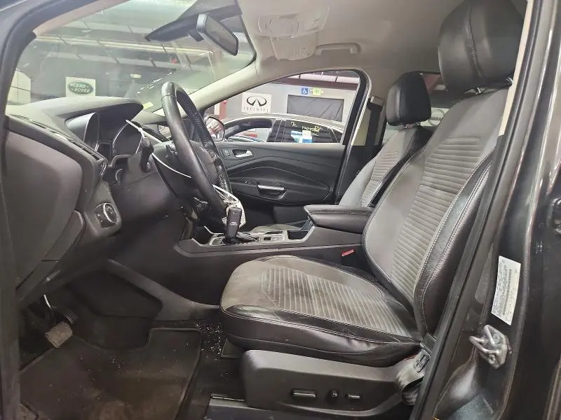 2017 FORD ESCAPE TITANIUM  