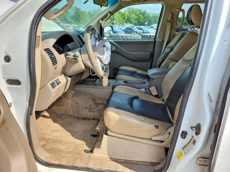 2014 NISSAN FRONTIER SV  