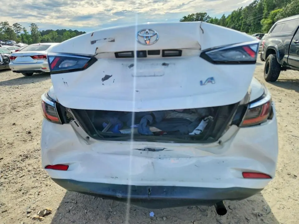 2017 TOYOTA YARIS IA BASE  