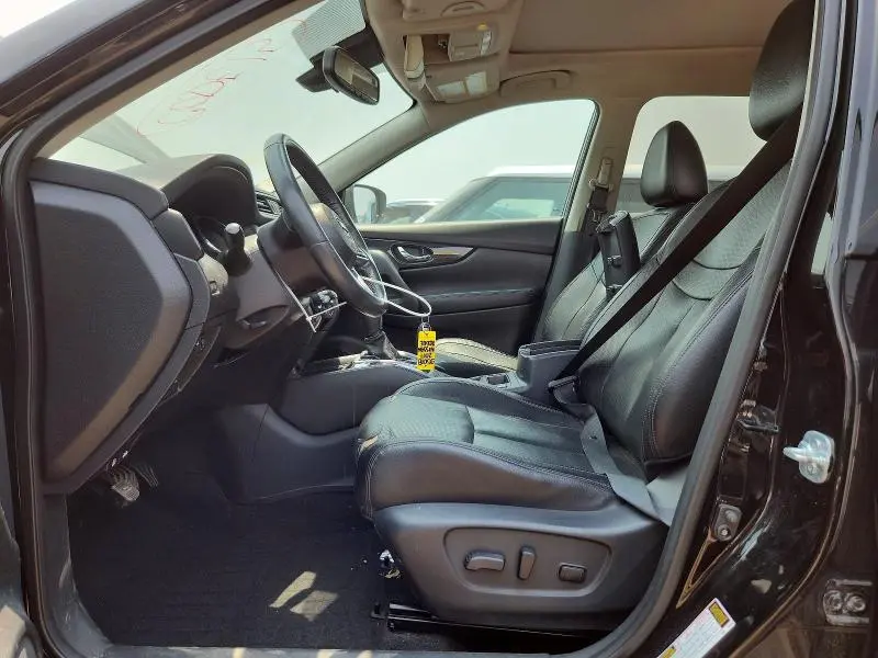 2017 NISSAN ROGUE SL  