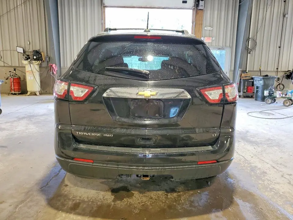 2017 CHEVROLET TRAVERSE LT  