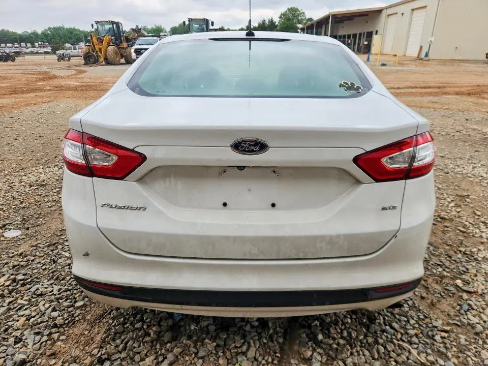 2016 FORD FUSION SE  