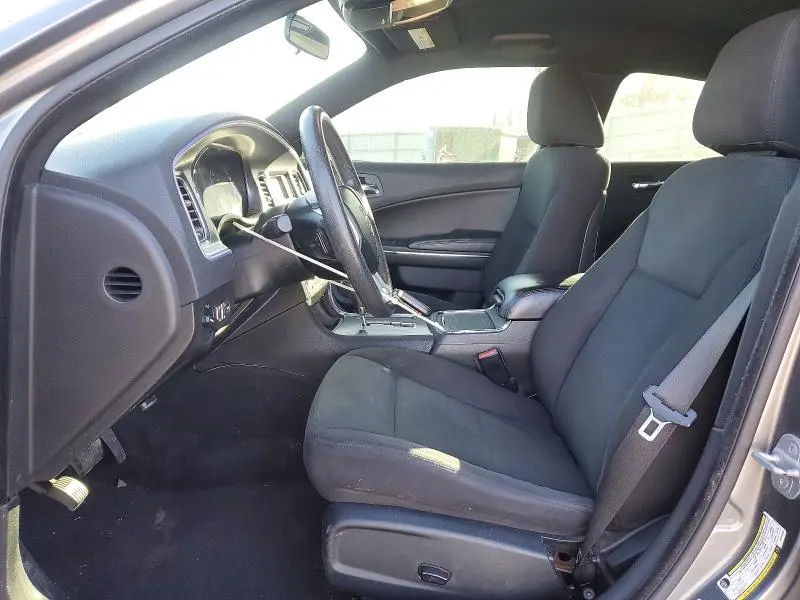 2012 DODGE CHARGER SE  