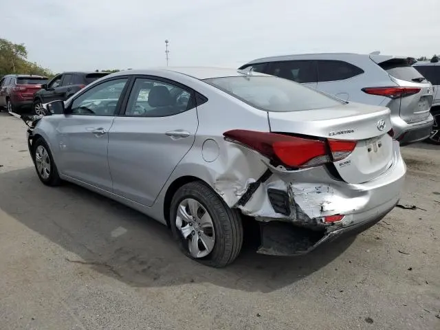 2016 HYUNDAI ELANTRA SE