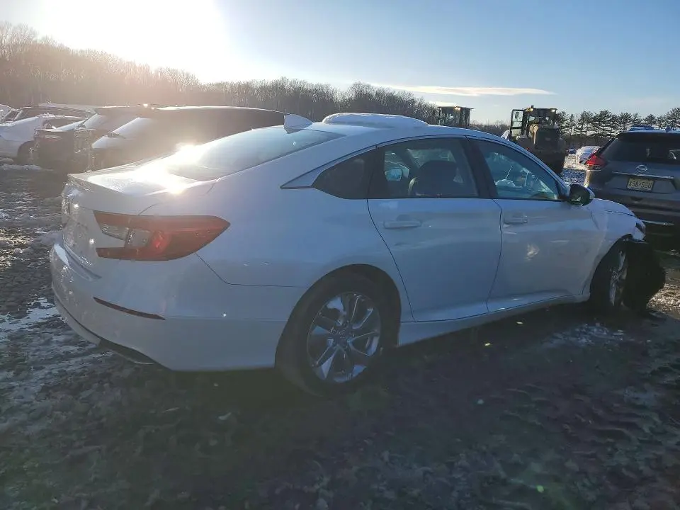 2018 HONDA ACCORD LX  