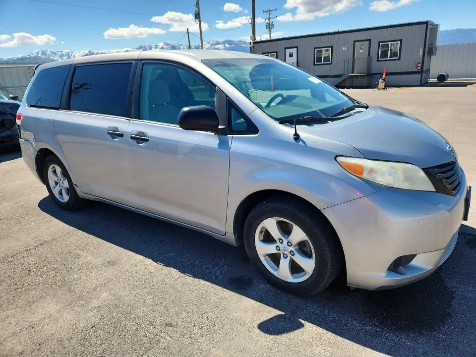 2012 TOYOTA SIENNA BASE 7-PASSENGER  