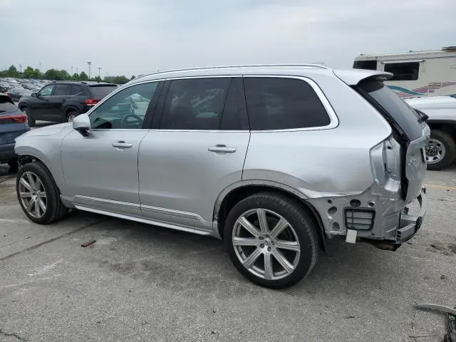 2016 VOLVO XC90 T6  