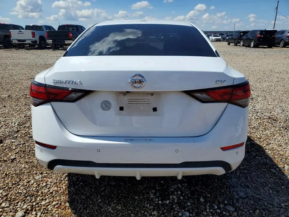 2021 NISSAN SENTRA SV  