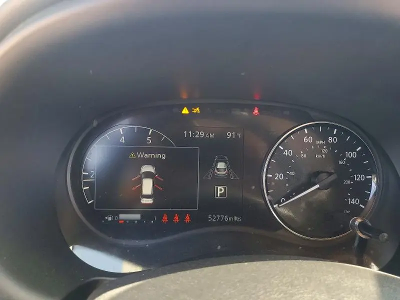 2024 NISSAN KICKS SR  