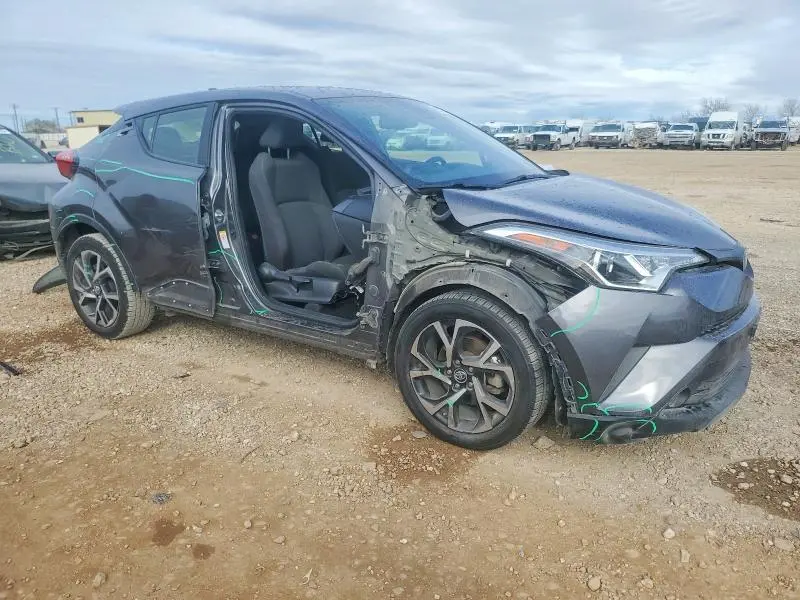 2018 TOYOTA C-HR XLE  
