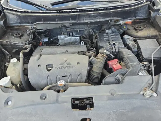 2013 MITSUBISHI RVR SE