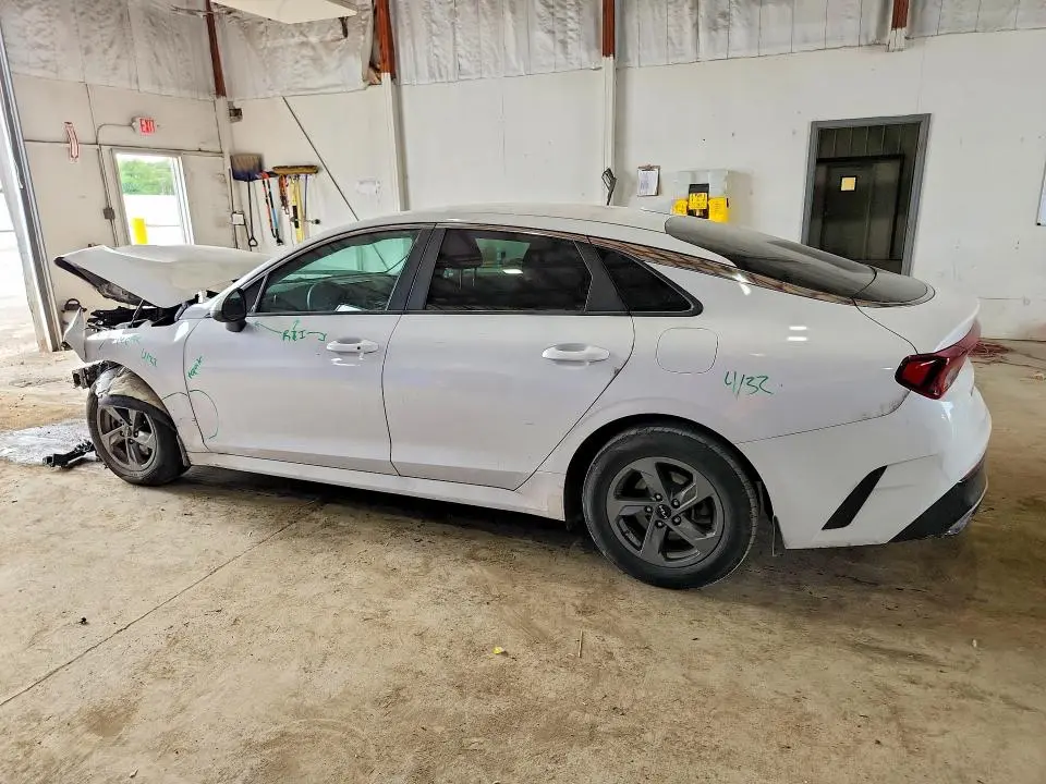 2023 KIA K5 LXS  