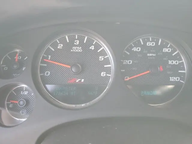 2011 CHEVROLET TAHOE K1500 LT  