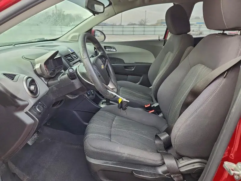 2015 CHEVROLET SONIC LT  