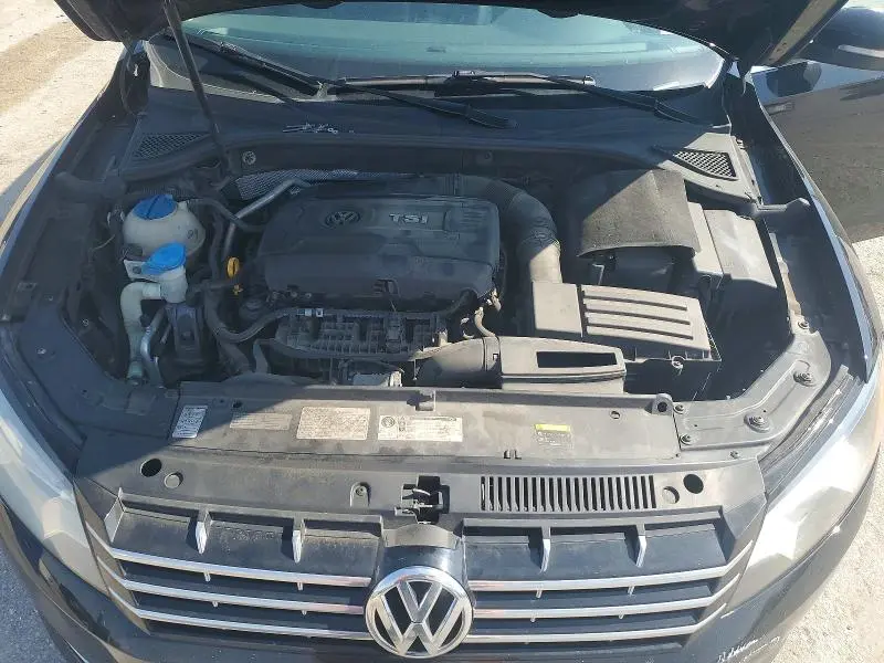 2015 VOLKSWAGEN PASSAT S  