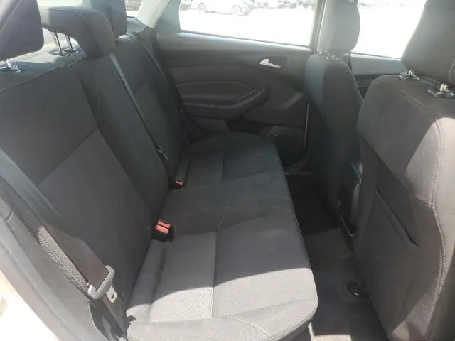 2018 FORD FOCUS SE  