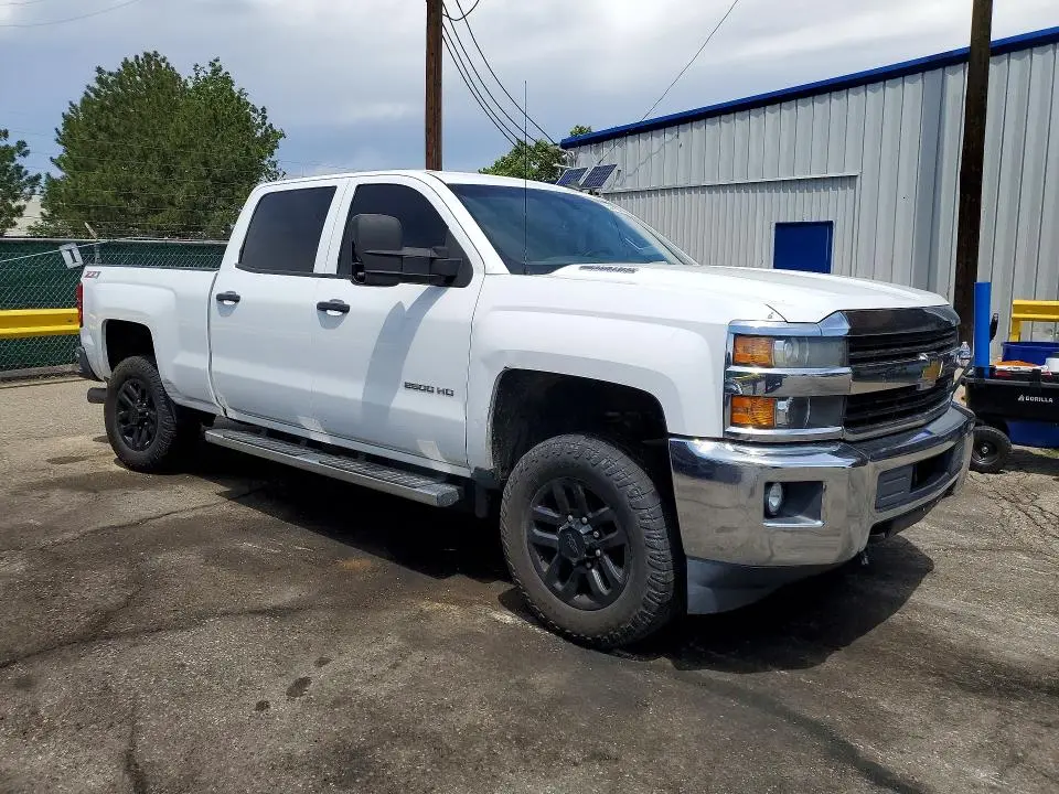2015 CHEVROLET SILVERADO K2500 HEAVY DUTY LT  