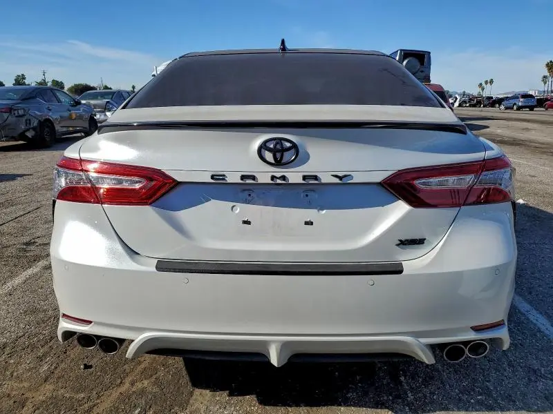 2018 TOYOTA CAMRY XSE  