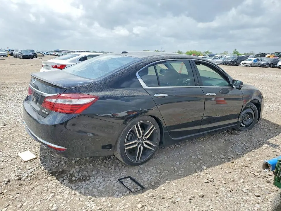 2017 HONDA ACCORD TOURING  