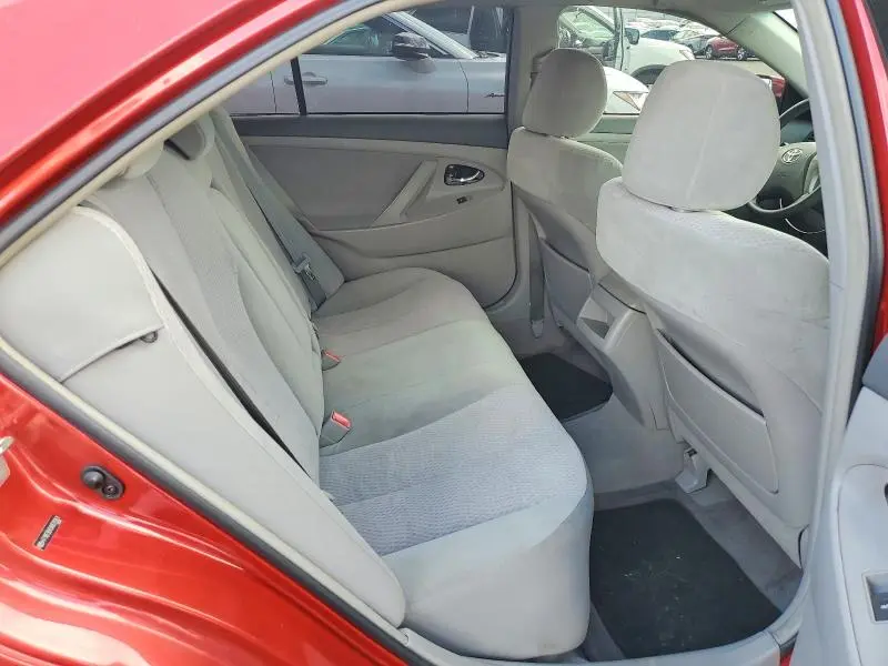 2010 TOYOTA CAMRY LE  
