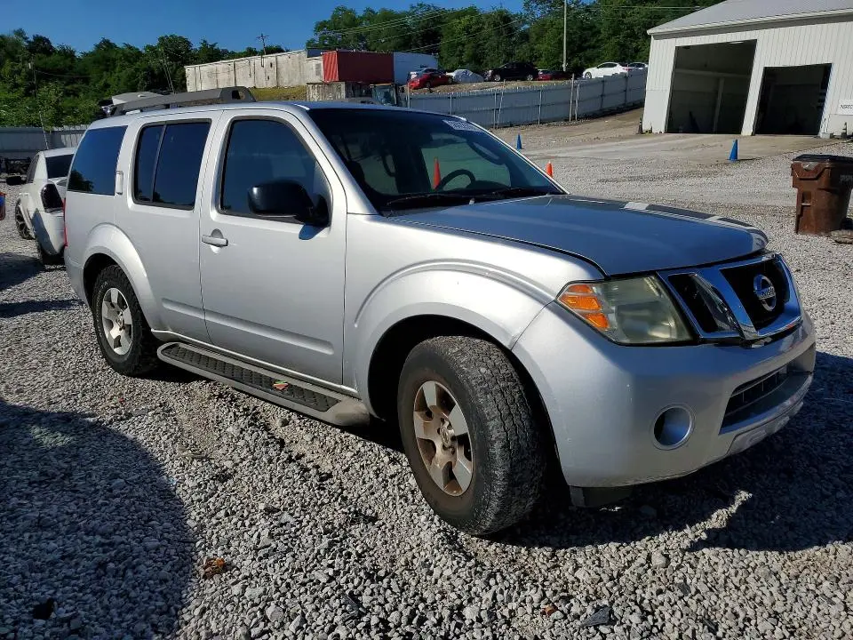 2011 NISSAN PATHFINDER S  