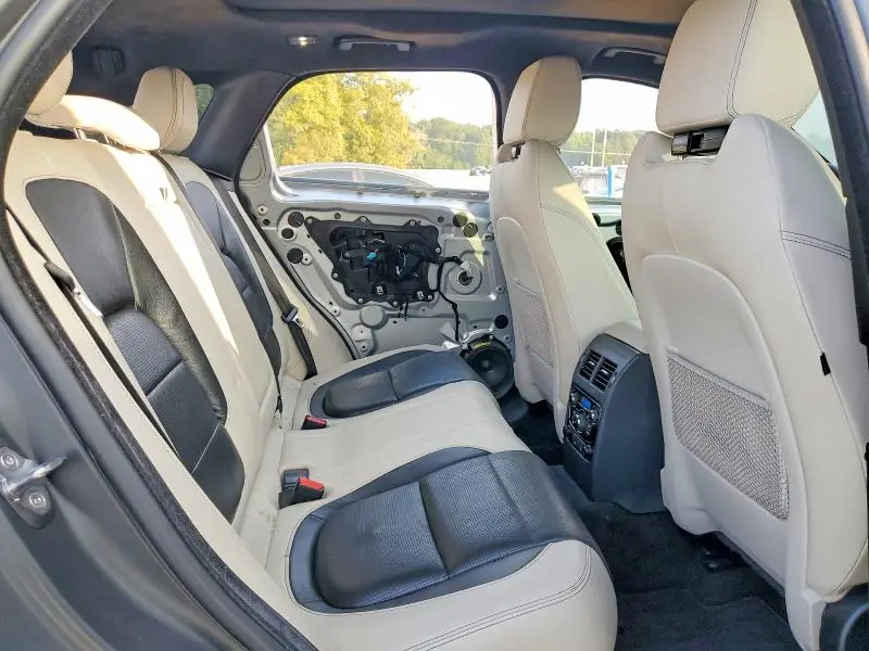 2019 JAGUAR F-PACE S  