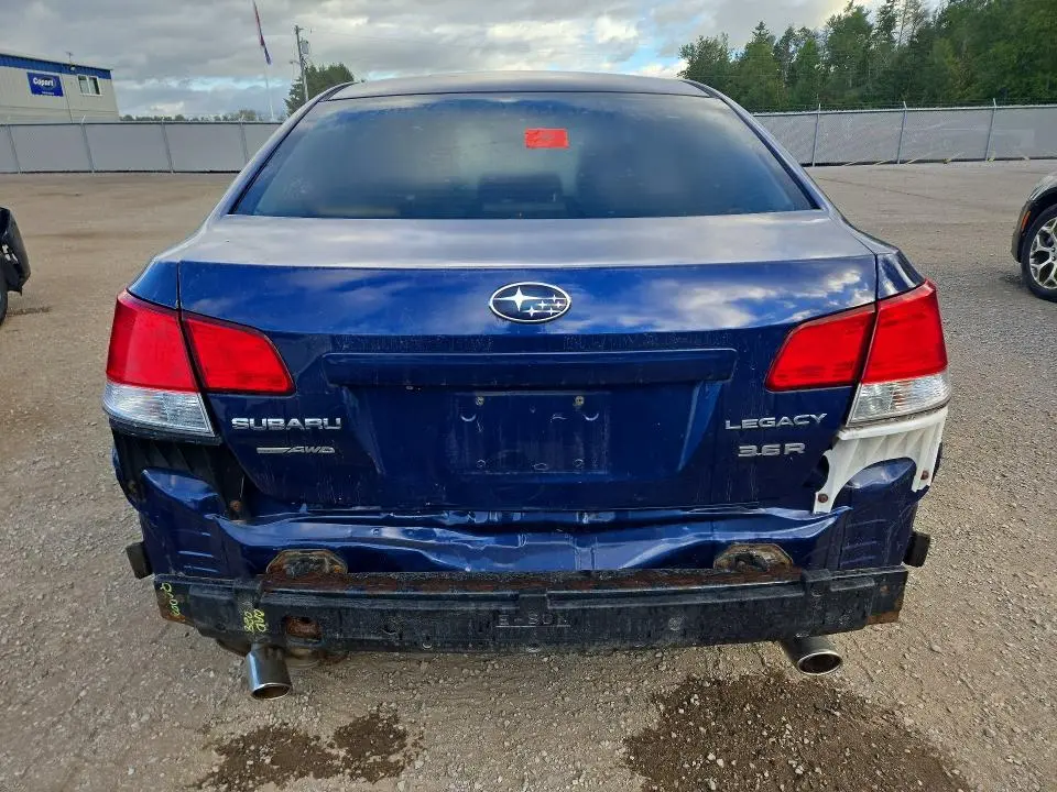 2010 SUBARU LEGACY 3.6R LIMITED  