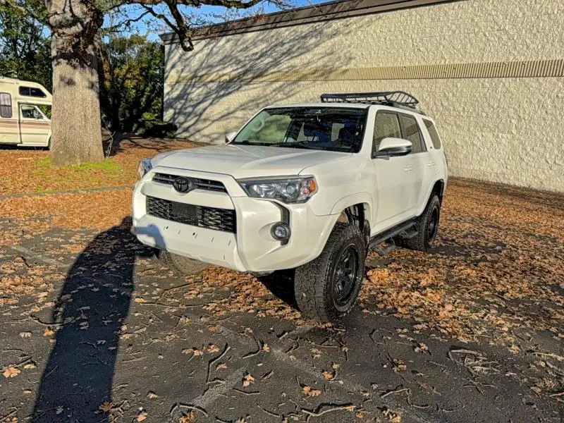 2022 TOYOTA 4RUNNER SR5/SR5 PREMIUM  