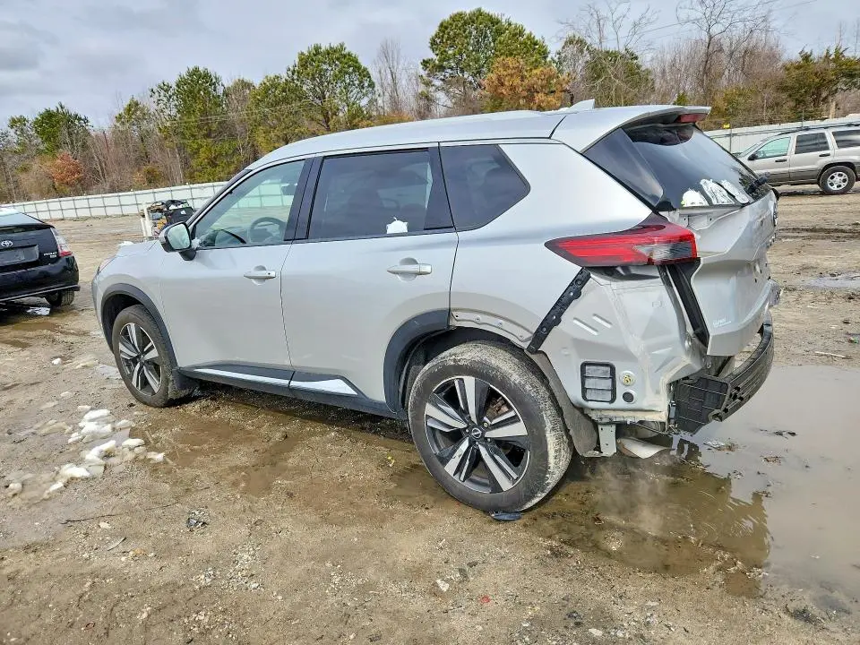 2023 NISSAN ROGUE SL  