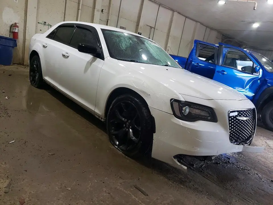 2022 CHRYSLER 300 TOURING  