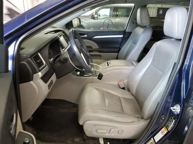 2016 TOYOTA HIGHLANDER XLE  