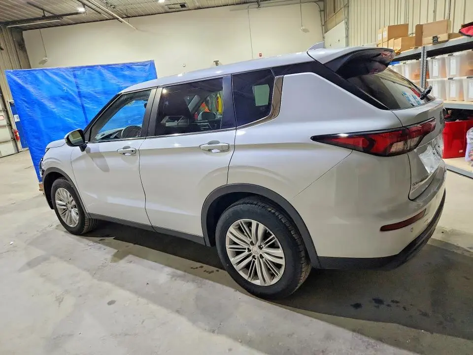 2024 MITSUBISHI OUTLANDER ES  