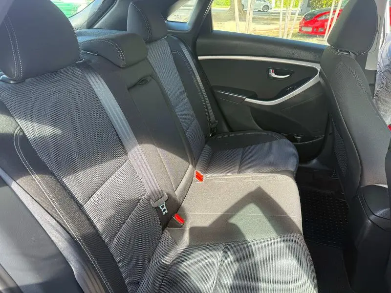 2016 HYUNDAI ELANTRA GT BASE  