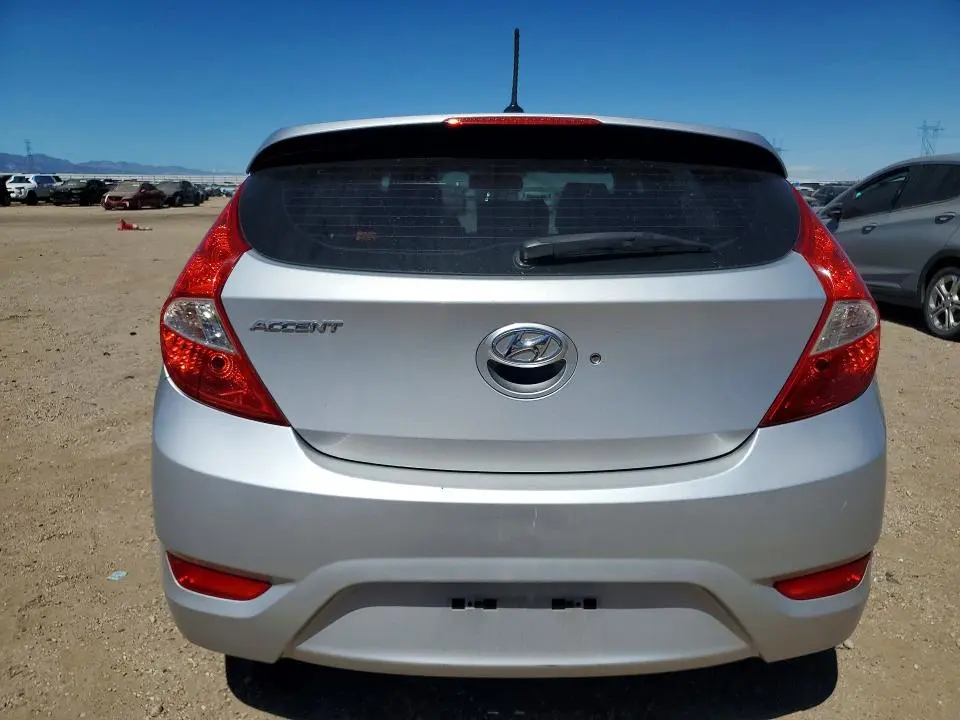 2014 HYUNDAI ACCENT SE  