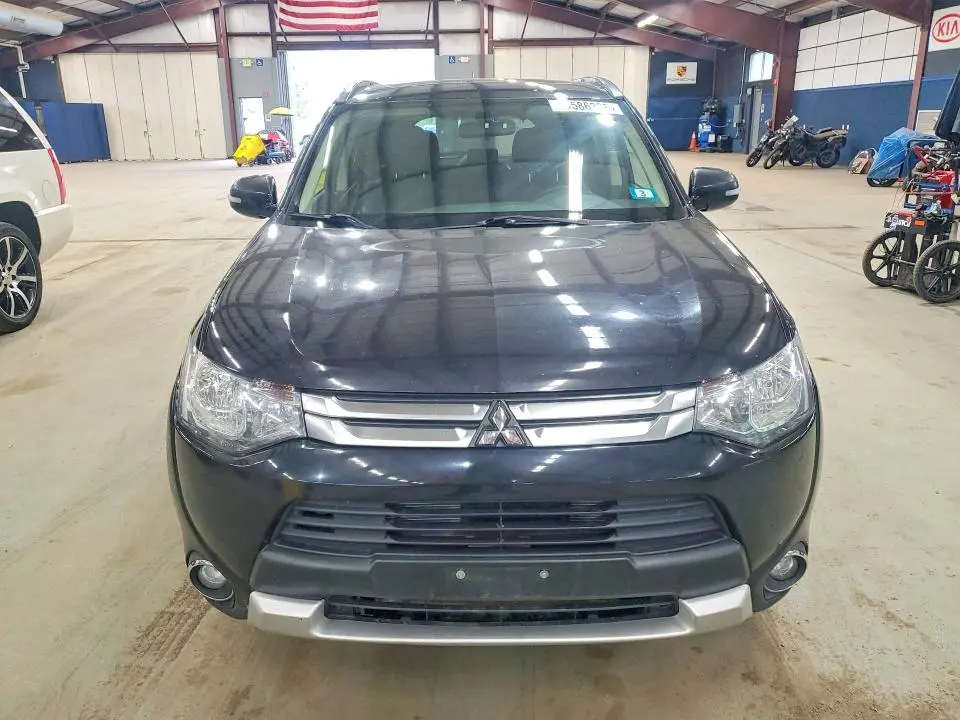 2015 MITSUBISHI OUTLANDER SE  