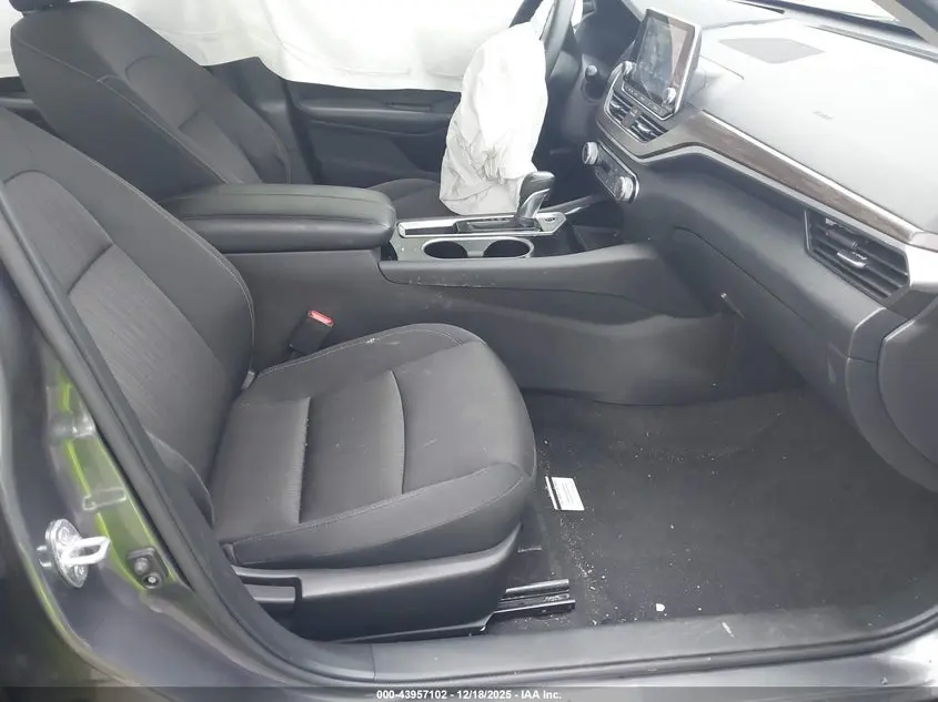 2024 NISSAN ALTIMA SV FWD