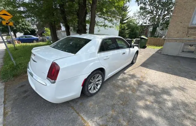 2017 CHRYSLER 300 LIMITED  