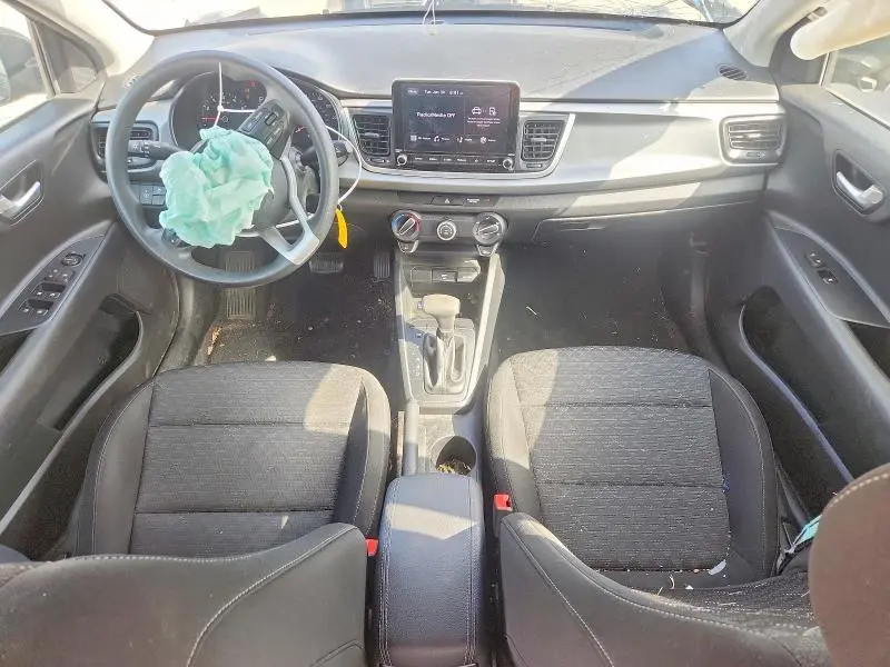 2022 KIA RIO S  