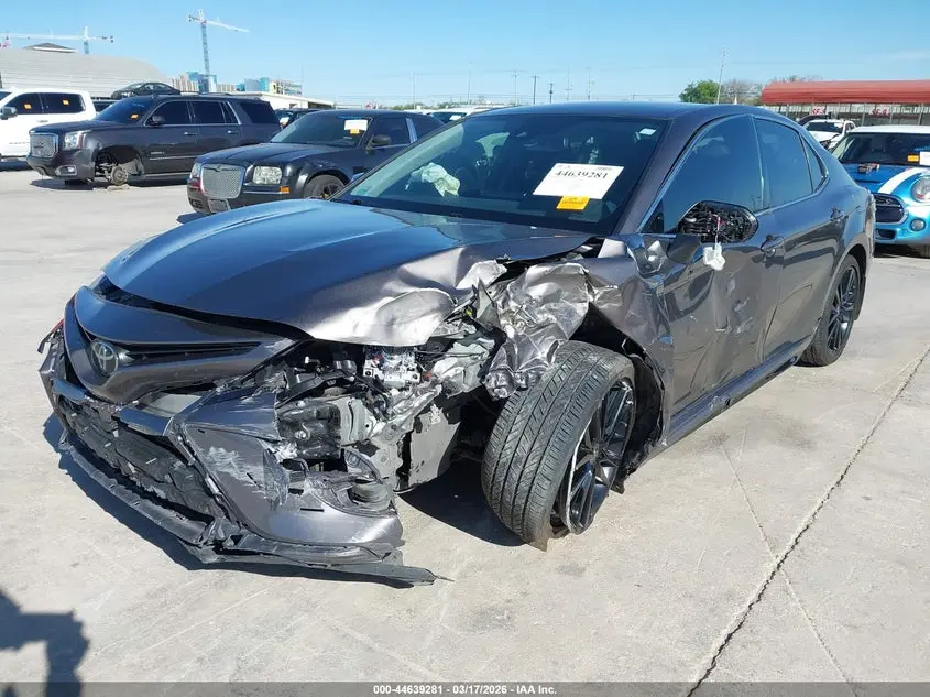 2022 TOYOTA CAMRY XSE